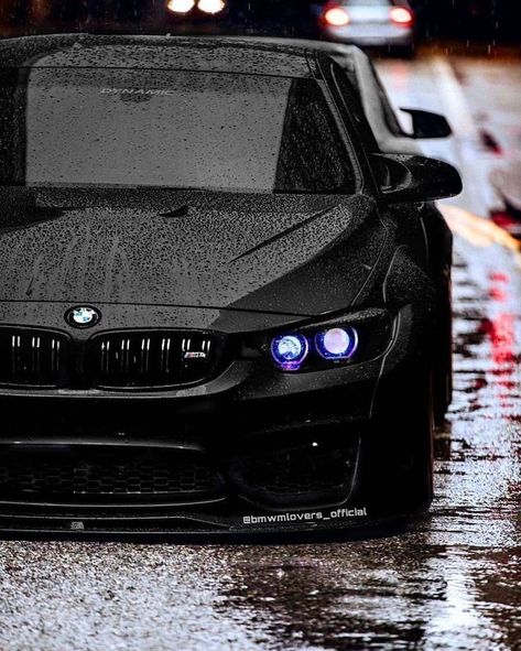 Bmw Sports Car, M4 F82, Carros Bmw, Bmw Black, Serie Bmw, Dream Cars Bmw, Bmw Sport, Car Quotes, Bmw Wallpapers