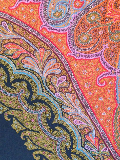 Woven Shawls, Paisley Shawl, Kashmiri Shawls, Paisley Park, Mc Escher, Borders And Frames, Antique Dress, Fabric Bolts, Textiles Fashion