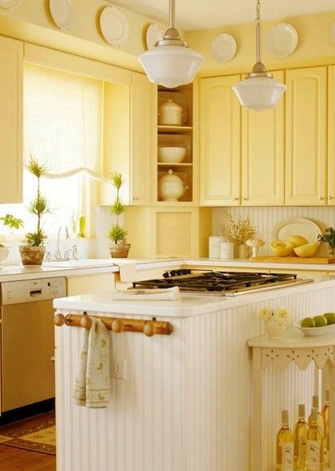 Small Country Kitchens, Yellow Kitchen Designs, Yellow Kitchen Cabinets, Yellow Cabinets, Small Kitchen Cabinets, Country Kitchen Designs, Online Kitchen Cabinets, Tuscan Design, Tuscan Kitchen