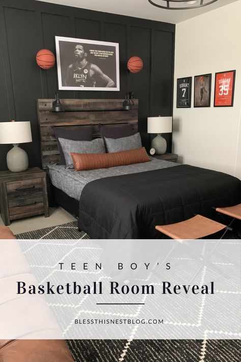 Modern Baseball Room, Teen Boy Bedroom Football, Boys Basketball Room, Basketball Theme Room, Sports Room Boys, Boy Sports Bedroom, Basketball Bedroom, Basketball Room, Bedroom Decoration Ideas