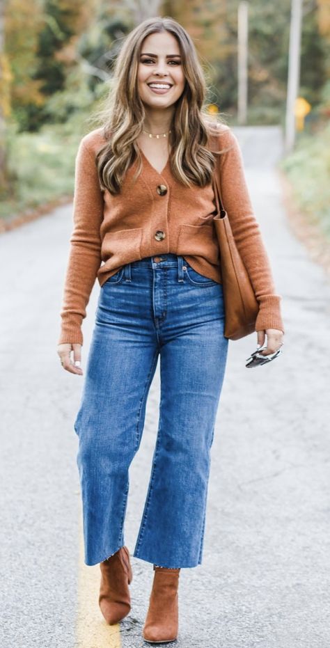 Women’s Fall Picture Outfit, Comfortable Polished Outfits, Wide Leg Jeans Outfit Fall Work, Casual Friday Winter Outfits, November Church Outfits, Mom Fashion Fall 2024, Fall Jeans Outfit Work, Fall Casual Teacher Outfits, 50 Year Old Mom Outfits