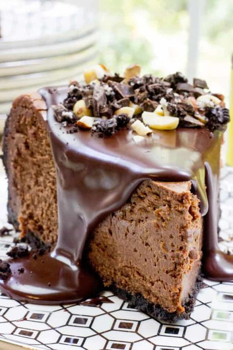 Chocolate Hazelnut Cheesecake, Banana Cream Cheese Muffins, Hazelnut Cheesecake, Banana Cream Cheese, Cream Cheese Recipes Dessert, Fried Cheesecake, Hazel Nut, Cheesecake Bars Easy, Hazelnut Recipes