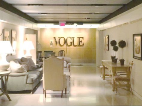 Take a 14-Second Tour of Vogue's Entire Office: The fashion magazine opens their office doors for the quickest tour. via @domainehome Vogue Office, Office Doors, Chriselle Lim, Office Tour, Gorgeous Interiors, Office Door, Her Closet, Step Inside, Diy For Teens