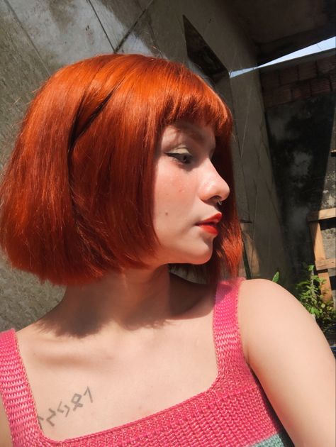 Strawberry Blonde Bob With Bangs, Dark Red Hair Burgundy, Short Orange Hair, Ginger Bob, Orange Bob, Short Bob Pixie, Women Short Bob, Copper Hair Dark, Red Orange Hair