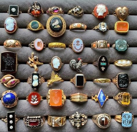 Rings And Bracelets, Indie Jewelry, Dope Jewelry, Funky Jewelry, Jewelry Lookbook, Shiny Things, Vintage Jewels, Jewelry Inspo, Pretty Jewellery