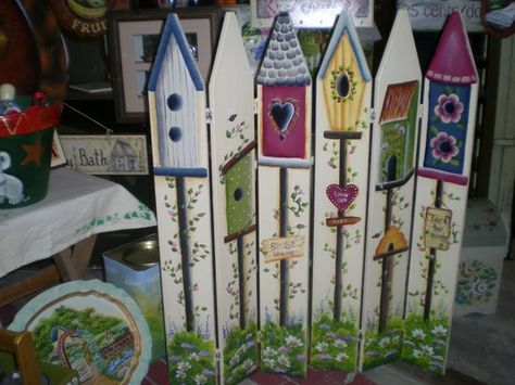 Creative Cottage is at Amcorp Mall, PJ - Visit www.creativecottageonline.com or Call 03-79555909: March 2010 Painted Fences, Verandah Ideas, Picket Fence Crafts, Yard Crafts, Garden Fence Art, Picket Fences, Pinterest Garden, Garden Poles, Painted Items