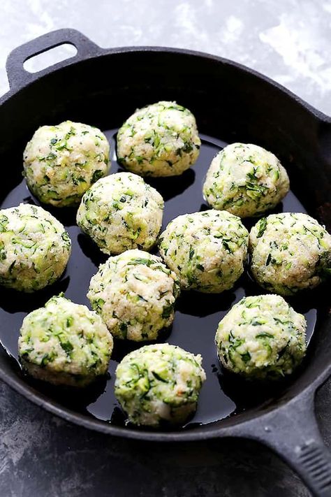 Zucchini Balls Recipe, Meatballs With Ricotta, Ricotta Balls, Zucchini Balls, Recipe Using Ricotta, Sweet Potato Veggie Burger, Ricotta Meatballs, Zucchini Meatballs, Ricotta Recipe