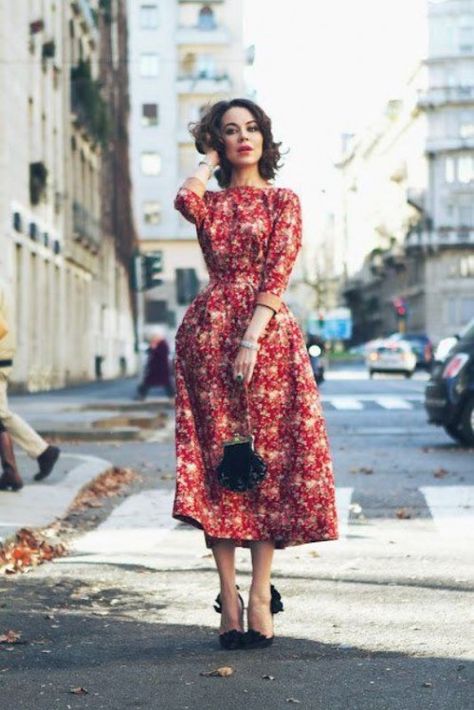 23 Amazing Spring Wedding Guest Outfit Ideas Sukienki Maksi, Wedding Guest Outfit Spring, Bridget Bardot, Spring Wedding Guest Dress, Diana Penty, Ulyana Sergeenko, Chique Outfits, Lucille Ball, Retro Mode