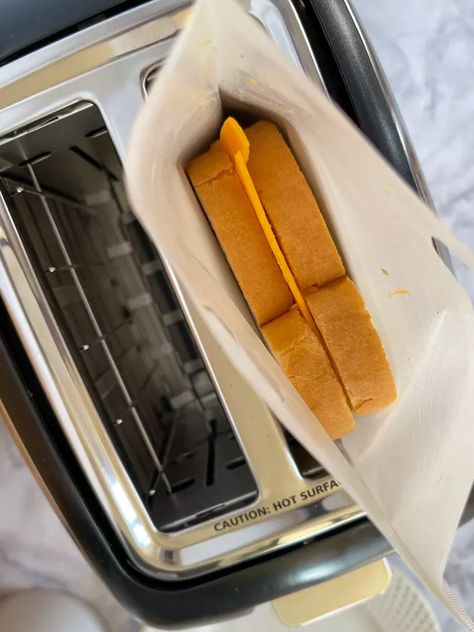 10 Foods You Can Surprisingly Cook in Your Toaster | eHow Toaster Lunch Ideas, Toaster Meal Ideas, Toaster Food Ideas, Toaster Bag Recipes, Toaster Breakfast Ideas, Quesadilla In Toaster, Toaster Oven Lunch Ideas, Toaster Grilled Cheese, Toaster Sandwich Ideas