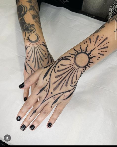 Hand Tattoo Botanical, Hand Ornamental Tattoo, Ornamental Arm Tattoo, Matching Finger Tattoos, Chest Tattoo Designs Female, Unique Hand Tattoos, Hand Tattoo Designs, Tattoos 2024, Cuff Tattoo