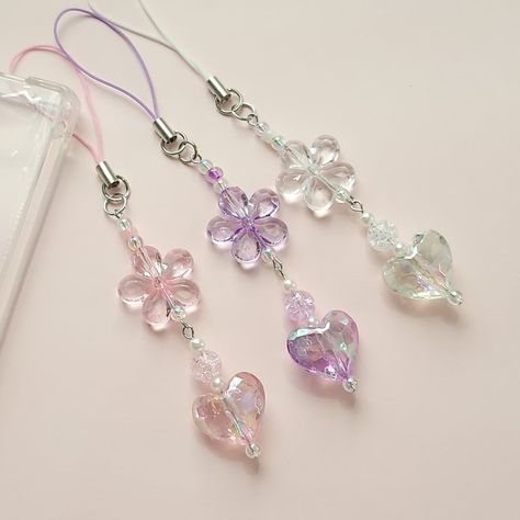 Cute Phone Charm Strap, Kawaii Beaded Phone Chain,shining Heart Flower Phone Strap, Girl Woman - Etsy Australia Small Keychain, Kawaii Phone Case, Planner Charms, Heart Flower, Phone Charms, Jewelry Accessories Ideas, Phone Chain, Cute Phone, Phone Strap