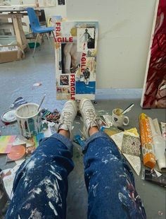 Painter Studio Aesthetic, Painter Asthetic Picture, Art Aesthetic Photos, Asian Artist Aesthetic, Artist Aesthetic Studio, Painter Artist Aesthetic, Messy Art Studio Aesthetic, Artist Student Aesthetic, City Artist Aesthetic