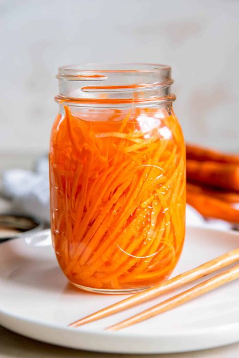 Quick Pickled Carrots Pickling Carrots Quick, German Pickled Vegetables, Quick Pickled Carrots Asian, Pickled Carrots Vietnamese Recipe, Picked Carrots Recipe, Dill Pickle Carrots, Sweet Pickled Carrots, Japanese Pickled Carrots, Pickled Onions And Carrots