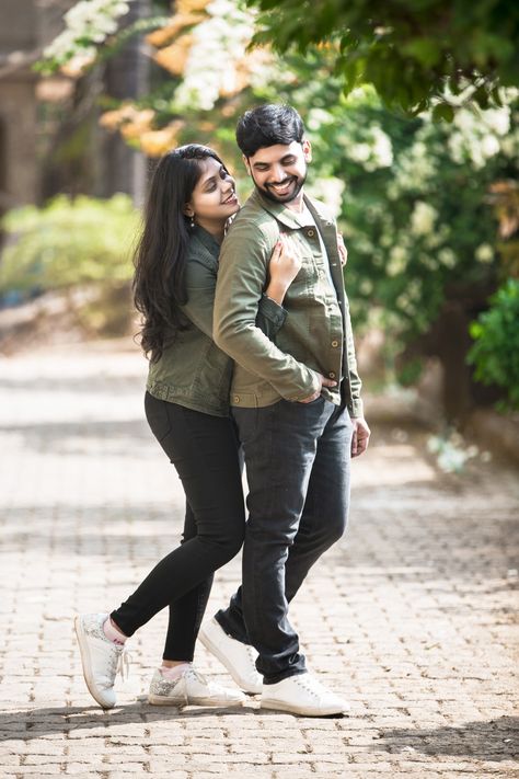 #Thakurphotograpy.... ... . . . #pre-wedding shoots #pre-wedding photo #story #Photography #preweeding #Goancouple #post-wedding Goa #Wedding #mom ment #Memories #coupleshoots #shootidea #Photography #couples in love❤️ #Preweeding #goaprewedding #beachshoot #Thakurphotography #Goa #india . . . For Bookings & enquiries Kindly Dm or Call us on. +918552970423 Pre Wedding Goa, Simple Pre Wedding Shoot Ideas, Pose For Pre Wedding Shoot, Wedding Couple Poses Photography In Saree, Pre Wedding Clothes Idea, Lv Photoshoot, Pre Wedding Shoot Ideas Photo Poses, Copal Pic, Creative Pre Wedding Photoshoot Ideas