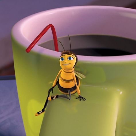 Bee Movie Aesthetic, Bumblebee Movie Wallpaper, Barry The Bee Movie, Cursed Bee Movie, Bee From Bee Movie, Barry Bee Benson, Bee Movie Memes, Bee Movie, I Series