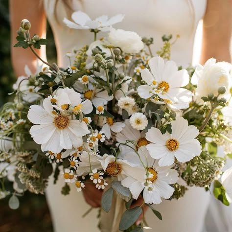 Wedding Landscape, Tiktok Wedding, Workplace Culture, Date Today, Wedding Mood Board, Wedding Mood, Flower Farm, Flower Bouquet Wedding, Do Something