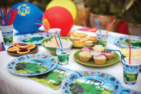 Tractor Ted Birthday Party, Tractor Party, Farm Animals Birthday Party, Farm Animal Birthday, Farm Birthday Party, Animal Birthday Party, Farm Birthday, Party Plates, Party Napkins