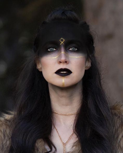 Norse Heathenism, Nordic Costume, Nordic Sisterhood, Pagan Makeup, Viking Makeup, Halloween Makeup Witch, Fantasy Ball, Creepy Halloween Makeup, Witch Makeup