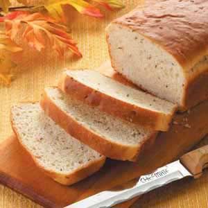 Dill-Onion Batter Bread Farmers Market Baked Goods, Market Baked Goods, Dinner Rolls Quick, Dill Bread, Specialty Breads, Batter Bread, Craving Carbs, Onion Bread, Artisan Breads