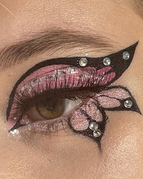 Halloween Fairy Makeup Looks, Halloween Faries, Easy Fairy Costume, Fairy Halloween Makeup, Pixie Makeup, Butterfly Makeup, Fairy Outfit, Halloween Fairy, Pink Fairy