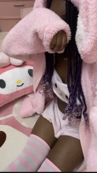 kawaii black girl pastel kawaii unicorncore gurokawaii cutecore yumekawaii rainbow softgirl kawaiicore hatsune miku vocaloid creepycute animecore rilakkuma mymelody sanrio sanx dreamy kawaii pinkcore kawaiiroom cutecoreroom aesthetic kidcore babycore dollcore sweetgirl Tweencore Aesthetic, Cutecore Pfp Black, Gurokawaii Aesthetic, Pink Dreamcore, Black Kawaii Girl, Kawaii Black Women, Kawaii Pjs, Cutecore Fashion, Cutecore Style