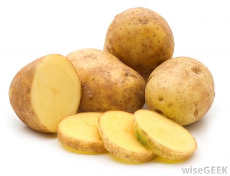 p o t a t o e s Potato For Skin, Benefits Of Potatoes, Irish Potatoes, Fresh Potato, Raw Potato, Home Remedies For Acne, Dark Circle, Sliced Potatoes, Russet Potatoes