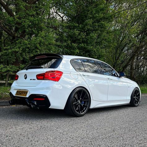 Bmw Series 1 M Sport, Bmw 1 Series Modified, Bmw M140i Wallpaper, M140i Wallpaper, Motor Aesthetic, Bmw M140i, Bmw M135i, Dream Cars Bmw, Bmw Motors