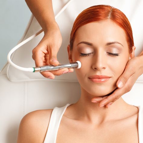 Microdermabrasion Facial, Hair Salon Design, Online Blog, Salon Design, Laser Hair, Beauty Treatments, Skin Conditions, Skin Treatments, Aging Skin