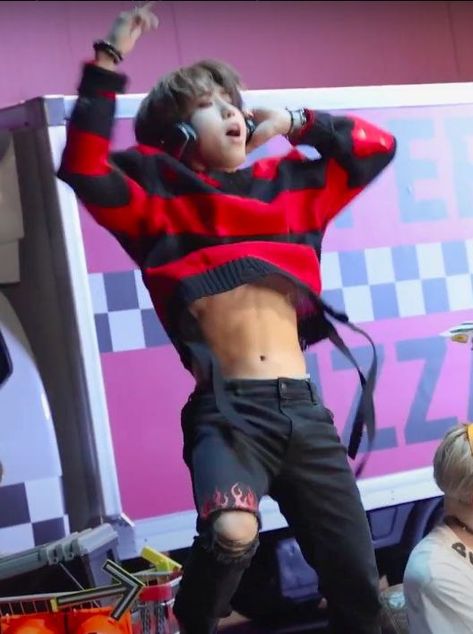 Han Abs Skz, Quokka Baby, Seungmin Changbin, Skz Leeknow, Shy Boy, Hot Abs, Kids Groups, Dara Kpop, Baby Squirrel