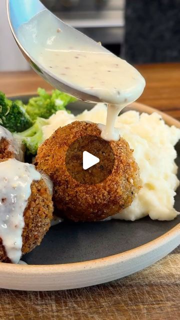 Allrecipes on Instagram: "Ohhh man, Nicole has done it again with these Chicken Cordon Bleu Meatballs 🤤 

Meatballs:

1/4 cup minced shallot
1/4 cup half-and-half cream
1 tablespoon finely chopped fresh parsley, plus more for garnish
1 large egg, beaten
2/3 cup Italian breadcrumbs, divided
1/2 cup finely chopped deli ham (about 3 ounces)
1 pound ground chicken
1 teaspoon kosher salt
1/2 teaspoon freshly ground black pepper
1/2 teaspoon garlic powder
1/2 teaspoon paprika
2/3 cup panko breadcrumbs
2 ounces Swiss cheese, cut into 12 cubes
1/4 cup olive oil

Sauce

2 tablespoons butter
1 1/2 tablespoons all-purpose flour
1 cup chicken broth
1 cup half-and-half cream or milk
1 tablespoon whole grain Dijon mustard
1/2 teaspoon kosher salt
1/4 teaspoon freshly ground black pepper
2 teaspoons lem Olive Oil Sauce, Italian Breadcrumbs, Deli Ham, Chicken Cordon, Chicken Cordon Bleu, Half And Half, Chicken Recipes Casserole, Ground Chicken, Chicken Dishes Recipes