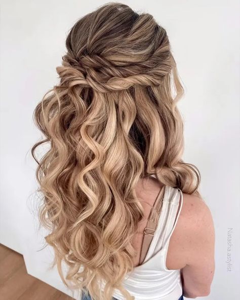 Wedding Half Updo, Braided Half Updo, Long Hair Waves, Winter Wedding Hair, Wedding Hair Half, Long Hair Updo, Wedding Hairstyles Half Up Half Down, Half Updo, Half Up Half Down Hair