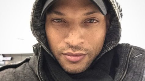 EYE CANDY to watch for: 'Seasons of Love" Cleo Anthony May Be on the Verge of a Huge Role #easyontheeyes #men #onetowatch Cleo Anthony, The Verge, Best Casino, Face Men, Beard No Mustache, Beautiful Eyes, Eye Candy, Short Hair Styles, Long Hair Styles