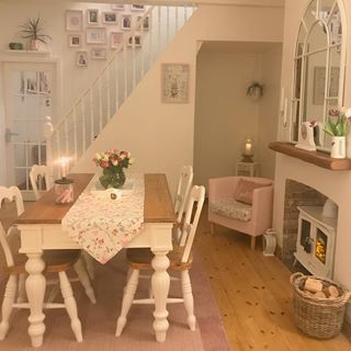 🌸Carol🌸 (@carol_at_rose_field_cottage) • Instagram photos and videos Dream Apartment Decor, Casa Vintage, Room Deco, Dream House Rooms, Cute House, Dream Room Inspiration, Dream Apartment, Dream House Interior, House Room