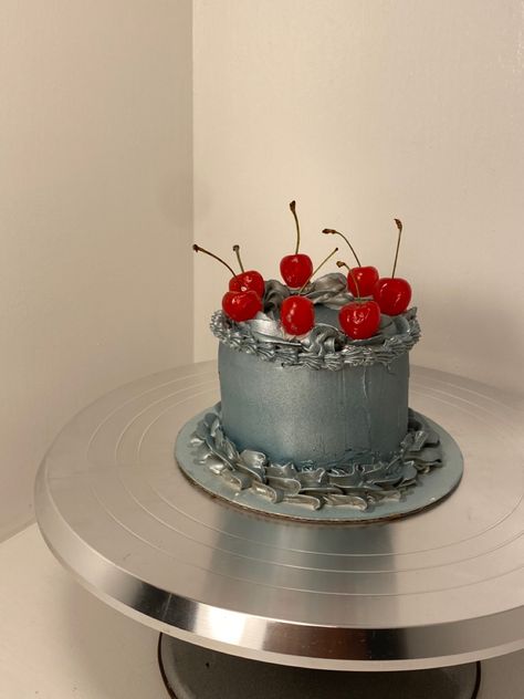 Chrome Cake, Circle Cake, Sparkling Candle, Silver Cake, Cake Kit, Silver Chrome, 3d Art, Sparkle, Candles