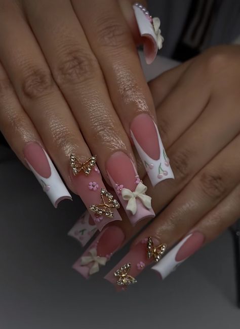 Latina Baddie Nails, Latina Nails Red, Virgencita Nails, 21 Birthday Nails, Hispanic Nails, Buchona Nails, 21st Birthday Nails, Extra Nails, Mexican Nails