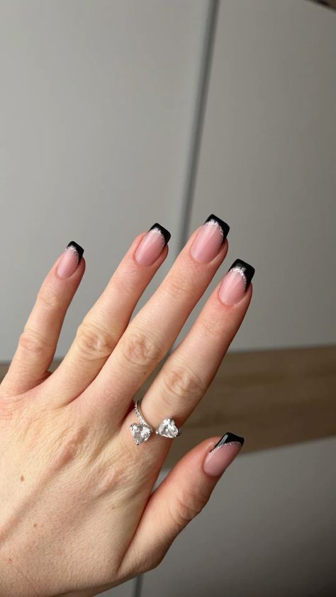 Pretty French Tip Nails Sparkle, Fancy Black French Tip Nails, Prom Nails For A Black Dress, Black Dress Prom Nails, Nails To Wear With Black Dress, Black French Tip Nails Glitter, Black Glitter Tip Nails, Black Glitter Nails French Tips, Black French Tip Glitter