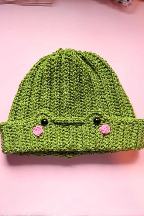 Crochet Frog Hat Pattern - thecaffeinatedsnail.com Crochet Frog Hat Pattern, Frog Hat Pattern, Crochet Frog Hat, Beanie Pattern Free, Crochet Beanie Pattern Free, Crochet Animal Hats, Frog Hat, Hat Patterns Free, Crochet Shell Stitch