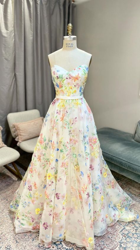 Vibrant Wedding Dress, Spring Equinox Wedding, Wedding Dresses With A Pop Of Color, Coloured Wedding Dress Different, Floral Wedding Dress Colored, Wildflower Wedding Dress, Wedding Dresses Colorful, Pastel Wedding Dress, Wedding Dresses With Color