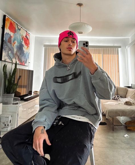 Men’s Fashion Inspiration Man Selfie Ideas Instagram, Pretty Flacko, Masc Fashion, Guy Fits, Boy Fits, Streetwear Fits, Mens Fashion Streetwear, Photography Poses For Men, Cool Fits