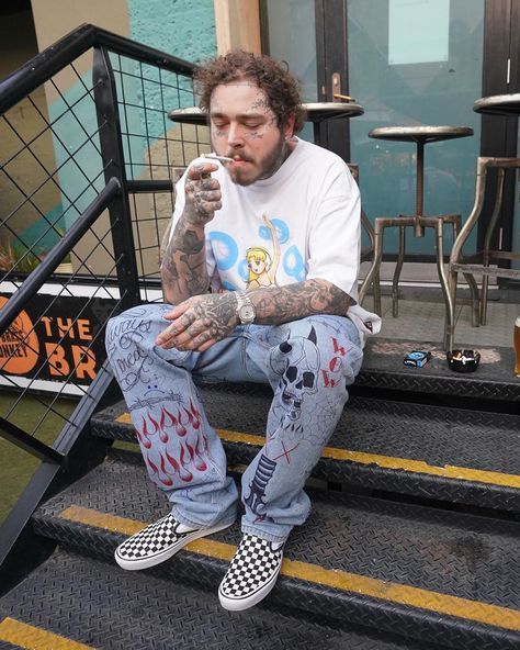 Posty on Instagram: “by @adamdegross” Post Malone Concert Outfit Ideas, Post Malone Concert Outfit, Post Malone Concert, Post Malone Lyrics, Concert Outfit Winter, Post Malone Wallpaper, Post Malone Quotes, Mode Hip Hop, Off Duty Outfits