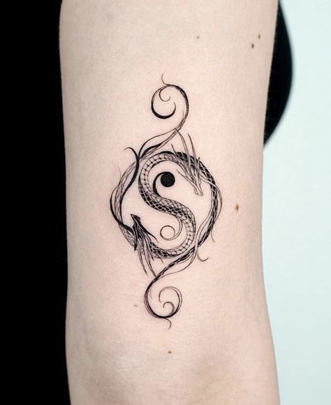 Yin Yang Tattoo, Tato Minimal, Yang Tattoo, Yin Yang Tattoos, Dragon Tattoo For Women, Wrist Tattoos For Guys, Tatuaje A Color, Small Hand Tattoos, Spine Tattoos