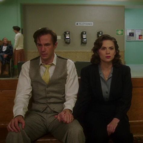 Jarvis Agent Carter, Edwin Jarvis, Marvel Duos, Carter Aesthetic, Marvel Bunch, Marvel Pics, James D'arcy, Marvel Show, Marvel Tv