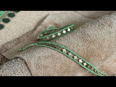 (5) Macrame - Lucky clover bracelet tutorial. Macrame tutorial - YouTube Sunglasses Strap Diy, Clover Bracelet, Sunglasses Strap, Diy For Men, Strung Beads, Macrame Tutorial, Lucky Clover, Micro Macrame