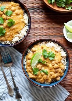 Lentil And Chickpea, Pumpkin Chickpea, Red Lentil Curry, Vegan Crockpot Recipes, Vegan Slow Cooker Recipes, Vegan Appetizer, Vegan Crockpot, Chickpea Curry Recipe, Vegan Slow Cooker