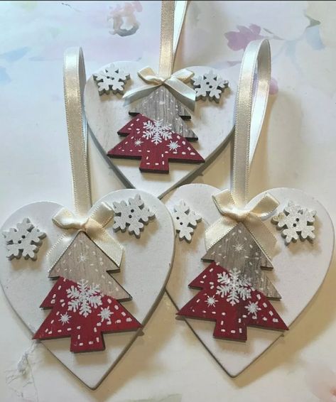 Wood Embellishments, Tree Bows, Handmade Christmas Crafts, Christmas Hanging Decorations, Christmas Hearts, Christmas Hanging, Christmas Wood Crafts, Heart Tree, Handmade Christmas Decorations