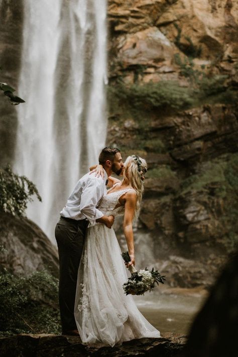 Wedding At Waterfall, Waterfalls Couple Photography, Wedding Water Photoshoot, Waterfall Bridal Photos, Wedding Waterfall Photos, Waterfall Wedding Pictures, Wedding By Waterfall, Waterfall Elopement Photography, Forest Wedding Photoshoot