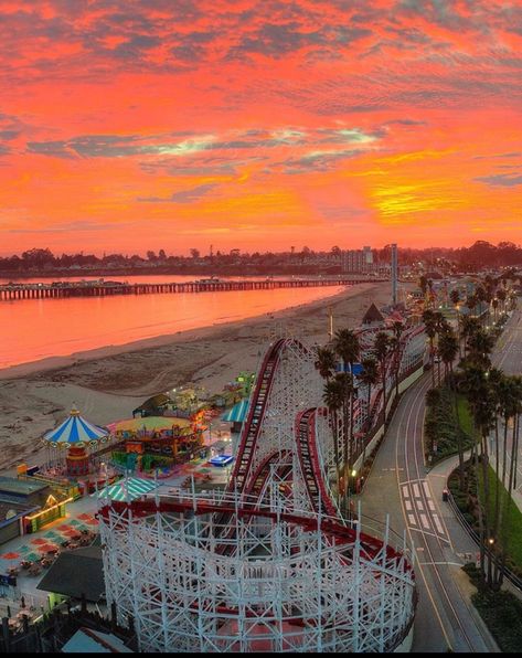 Santa Cruz Beach, Boardwalk and Wharf - taken in February 2019 (Levy Media Works) not mine Tarah Dewitt, A Time For Everything, Santa Cruz Boardwalk, Where Is Bora Bora, Beautiful Beaches Paradise, Santa Cruz Beach Boardwalk, Lanai Island, Best Island Vacation, Santa Cruz Beach