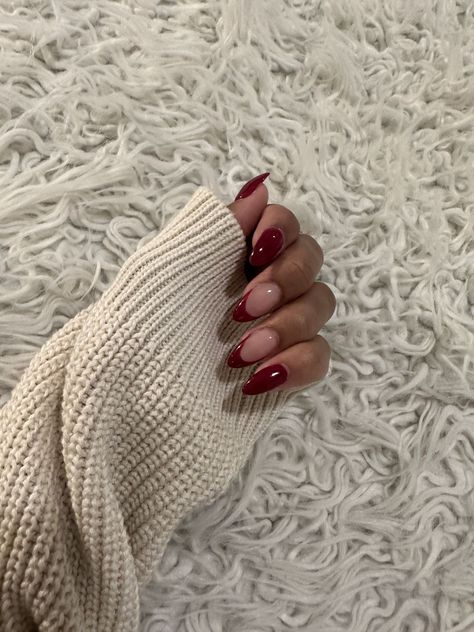 Almond Nail Colors Winter, French Tip Nails Maroon, Autumn Winter Nails 2024, Pink And Maroon Nails, Cherry Red Nails Almond, Bordeaux Nails Design, Wine Red Almond Nails, Burgundy Nails Almond, Almond Dark Red Nails