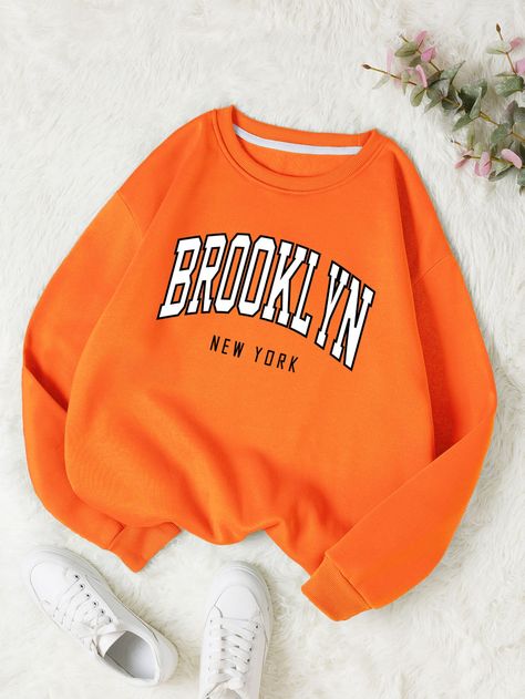 Orange Hoodie Sweatshirt For Winter, Orange Sweatshirt Outfit, Orange Hoodies, Orange Sweatshirt, Casual Orange Sweatshirt For Streetwear, Orange Clothes, Nike Sweater Women, Casual Orange Crew Neck Sweatshirt, Oversized Orange Casual Sweatshirt