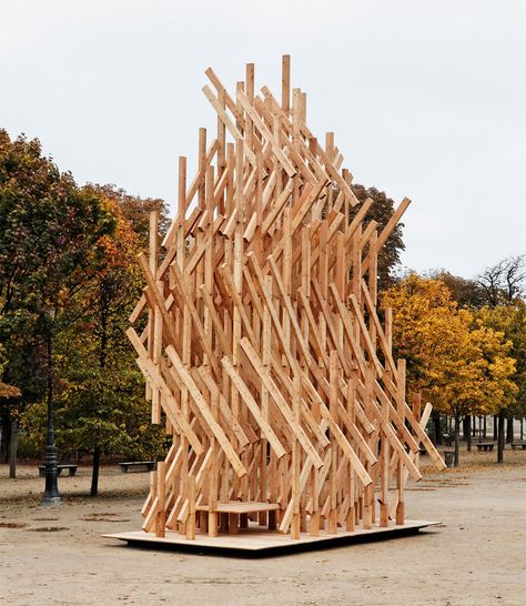 Yure by Kengo Kuma for the Galerie Philippe Gravier Kengo Kuma Architecture, Wooden Pavilion, Temporary Architecture, Timber Architecture, Wooded Landscaping, Pavilion Architecture, Pavilion Design, Jardin Des Tuileries, Kengo Kuma